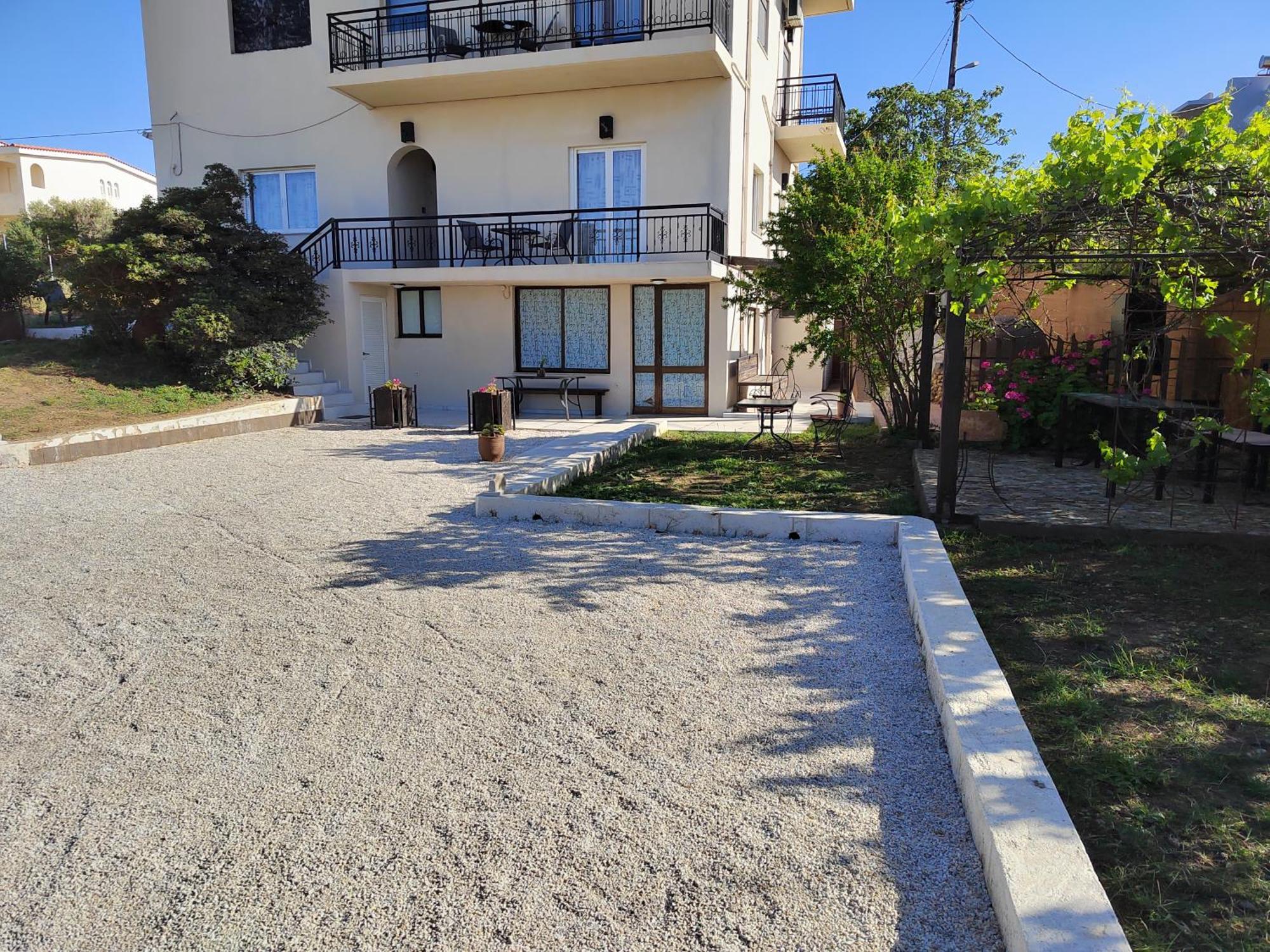 Manos Apartments 科林瓦里奥 外观 照片